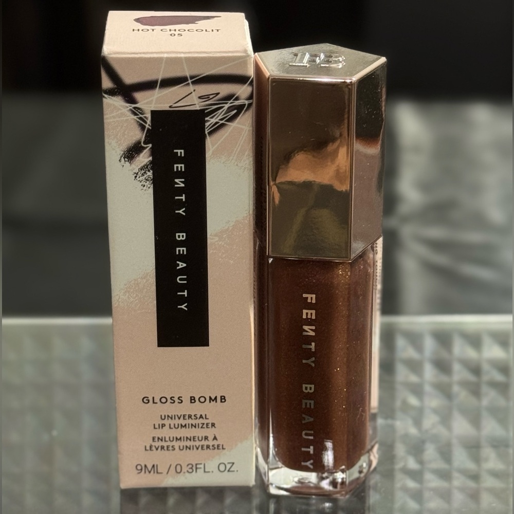 Fenty Beauty Gloss Bomb Lip Gloss in Hot Chocolit